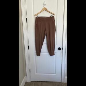 Athleta Women’s Venice Jogger Pants Brown LP